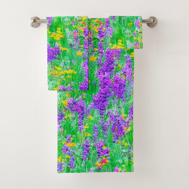 Summer Wildflowers in a Green Field Bath Towel Set (Insitu)