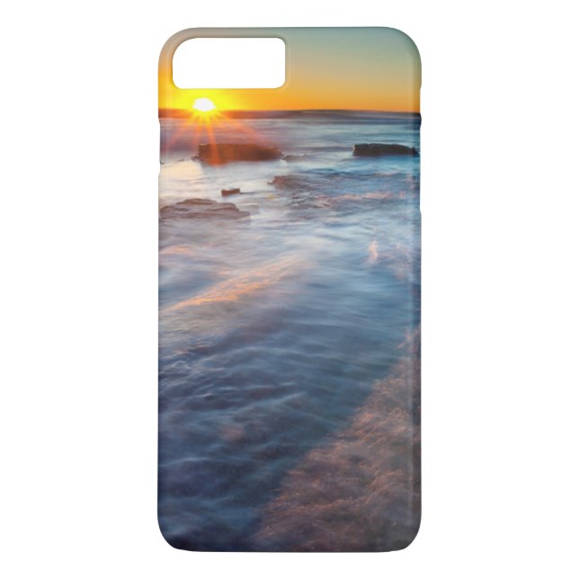 Sun rays illuminate the Pacific Ocean Case-Mate iPhone Case (Back)