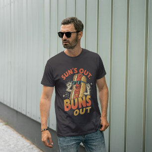 Sun’s Out Buns Out – Funny Hotdog Pun Summer BBQ T-Shirt