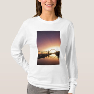 Sun setting behind the Newport Bridge, Oregon T-Shirt