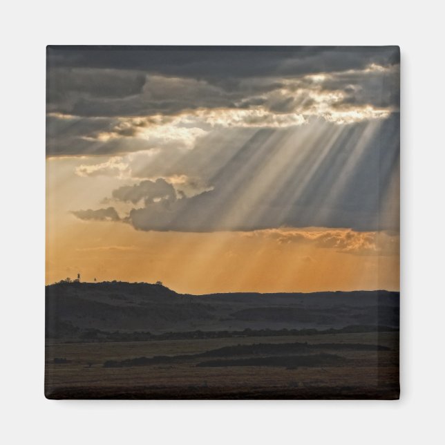 Sun setting on the Masai Mara. Magnet (Front)