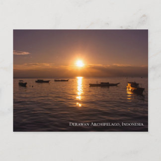 Sunbeam Sunset Rays Floating Boats Sea Twilight Postcard