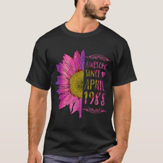 Sunflower Birthday  for Women Awesome Since April  T-Shirt