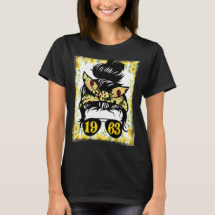 Sunflower Mum Born In 1963 Birthday Gardening Woma T-Shirt
