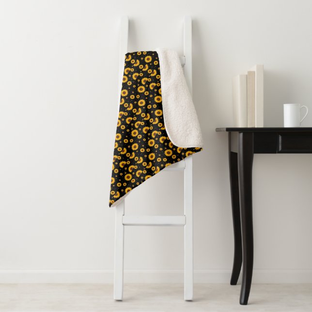 Sunflower Pattern Sherpa Blanket (In Situ)