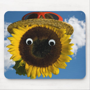 sunflower with hat mouse mat