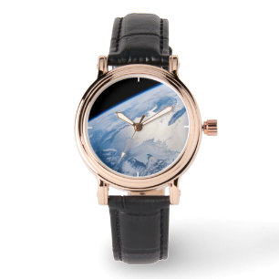 Sunglint Off The Gulf Of St. Lawrence In Canada. Watch