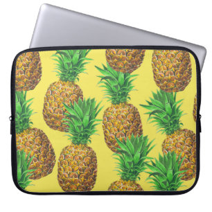 Sunny pineapples laptop sleeve