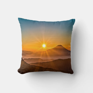 Sunrise between the hills cushion