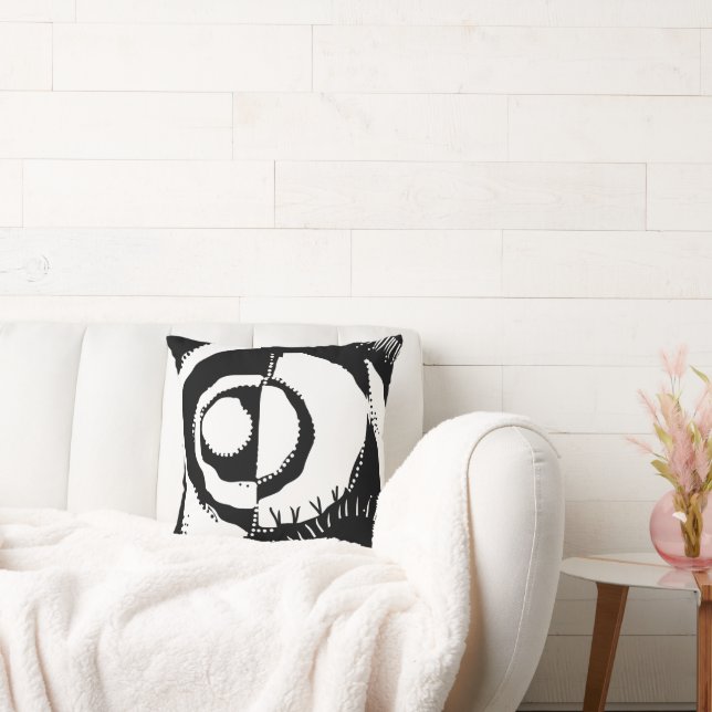 Sunrise Ethnic Circle - White Black Cushion (Couch)
