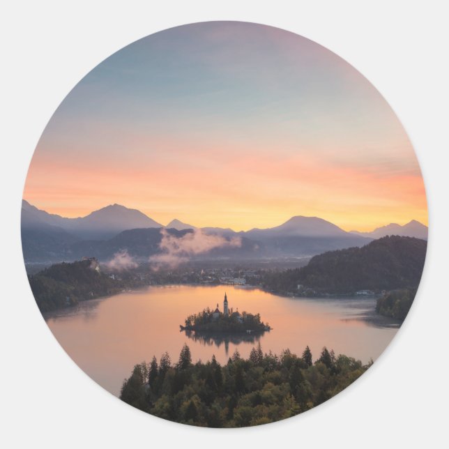 Sunrise over Lake Bled round sticker (Front)