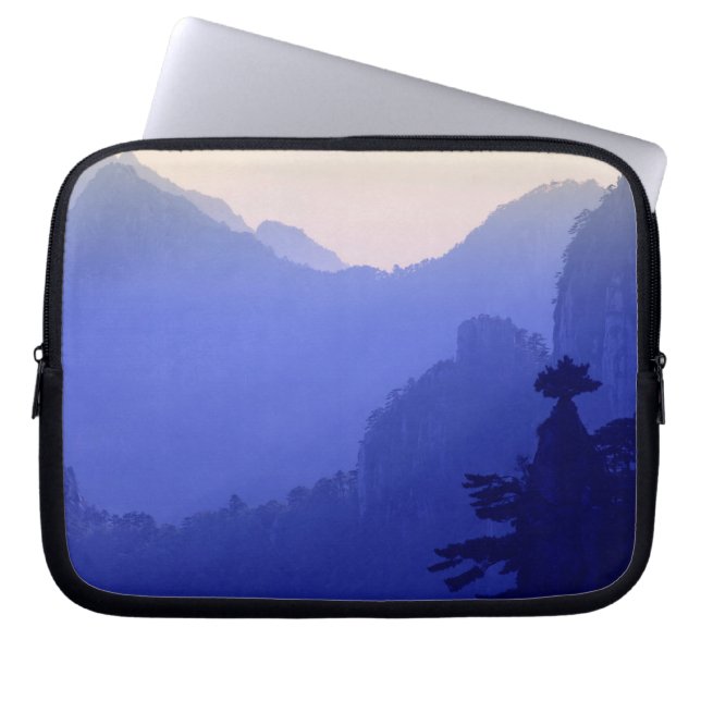 Sunrise, Yellow Mountain, Huangshan, China Laptop Sleeve (Front)