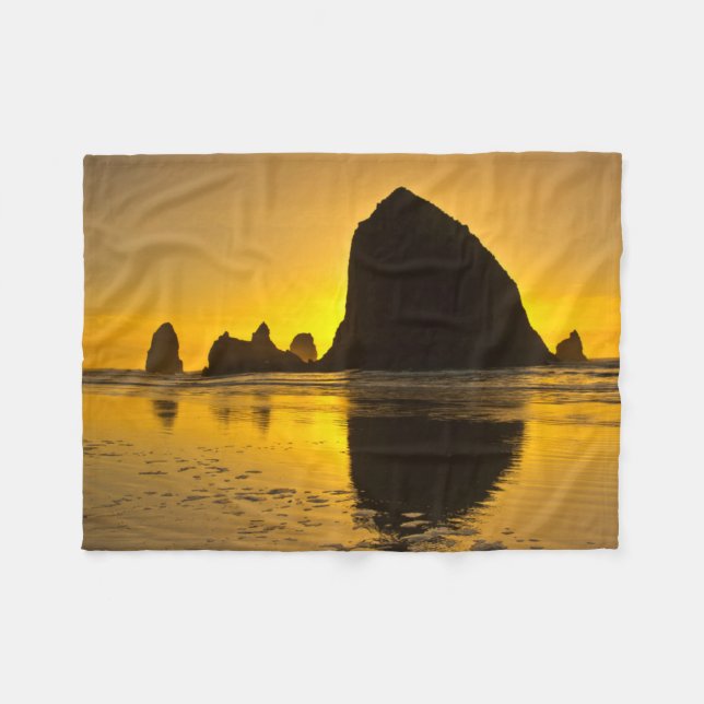 Sunset, Cannon Beach, Oregon, USA Fleece Blanket (Front (Horizontal))