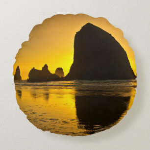 Sunset, Cannon Beach, Oregon, USA Round Cushion