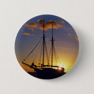 Sunset on the Great Barrier Reef 6 Cm Round Badge