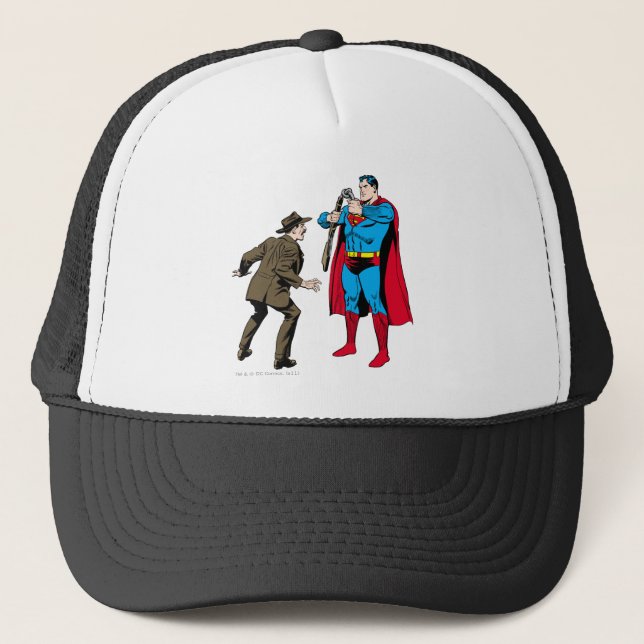 Superman bends a gun trucker hat (Front)