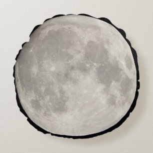 Supermoon in black sky round cushion
