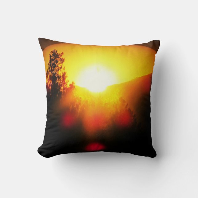 Supernova sunset cushion (Front)