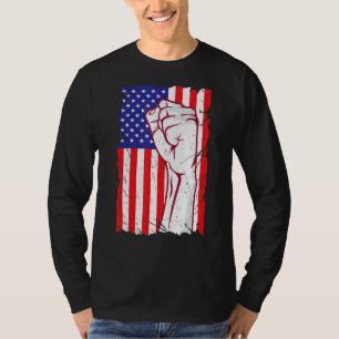 support usa Soccer flag Ball 2022 for football T-Shirt