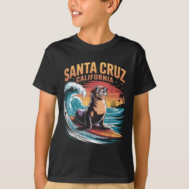 Surfer Surfing 70s 80s Santa Cruz California Retro T-Shirt (Front)