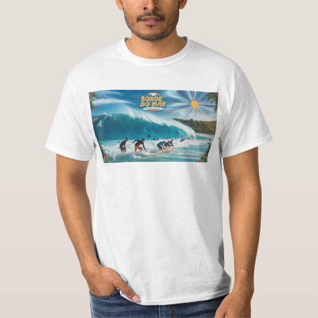 Surfing Bonde do Mar T-Shirt (Front)