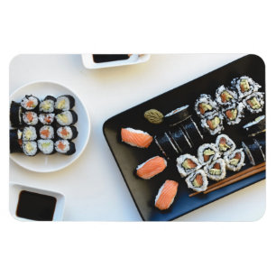 Sushi magnet