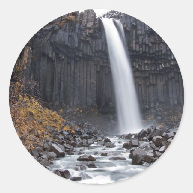 Svartifoss waterfall in Iceland round sticker (Front)