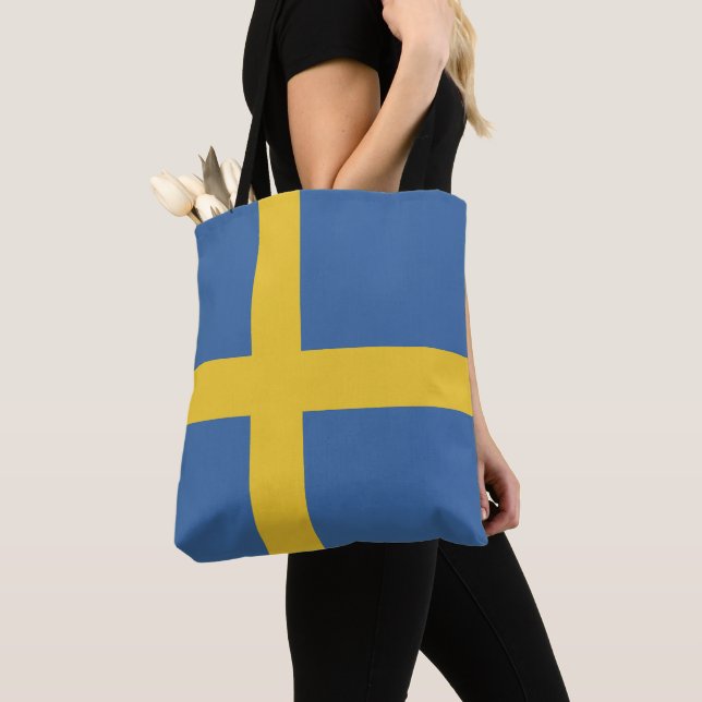 Sweden flag tote bag (Close Up)