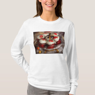 Sweet - Cupcake - Red velvet cupcakes T-Shirt