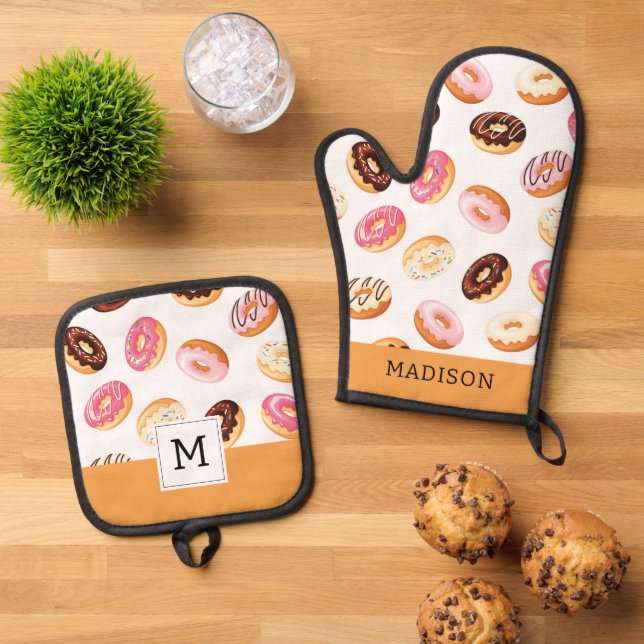 Sweet Doughnut Pattern Oven Mitt & Pot Holder Set (Top Down)