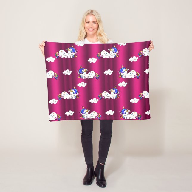 Sweet Dreams Unicorns Fleece Blanket (In Situ)