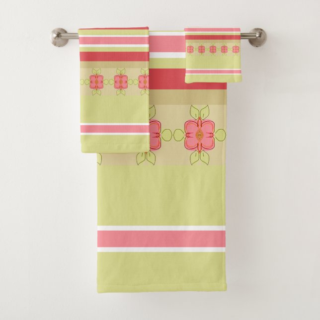 Sweet Floral Accented Patterned Bath Towel Set (Insitu)