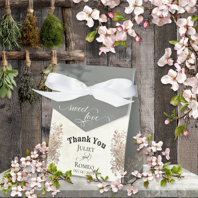 Sweet Love - Sage Favour Box (Creator Uploaded)