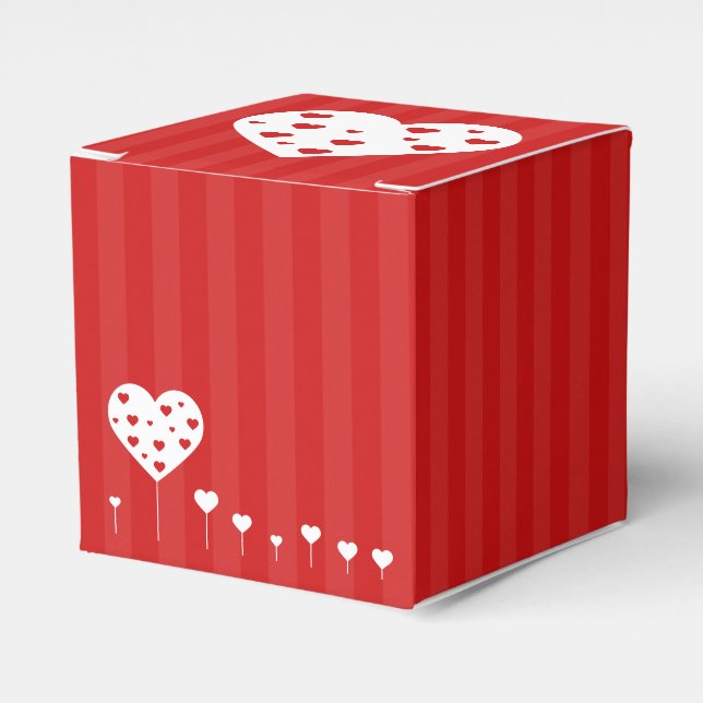 Sweet Lovely Romantic Red White Hearts Favour Box (Front Side)