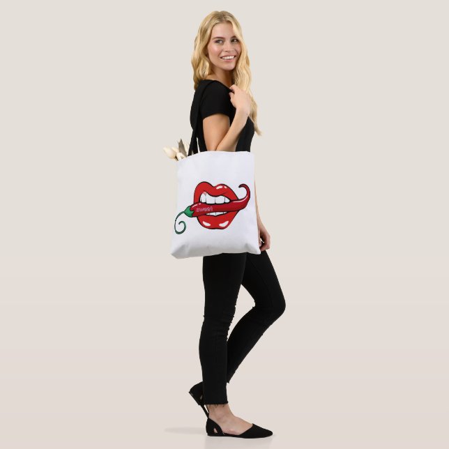 sweet paprika tote bag (On Model)