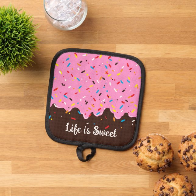 Sweet Pink Chocolate Treat Pot Holder (Top Down)