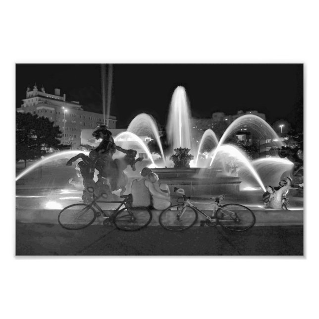 Sweethearts at the J C Nichols Fountain B W Photo Print (Front)