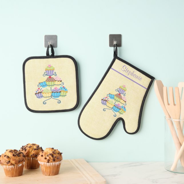 Sweets and Treats  Oven Mitt & Pot Holder Set (Insitu(Hanging))