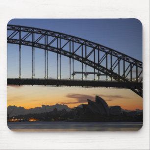 Sydney Harbour Bridge and Sydney Opera House at 2 Mouse Mat