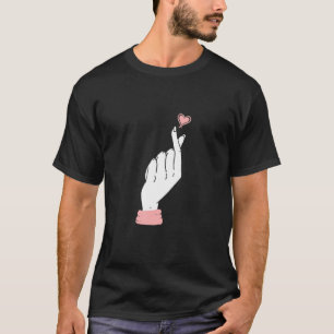 Symbol for K Pop Hand Finger Symbol Heart Kpop Kor T-Shirt