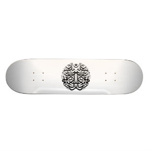 Symmetry in arabic thuluth calligraphy skateboard