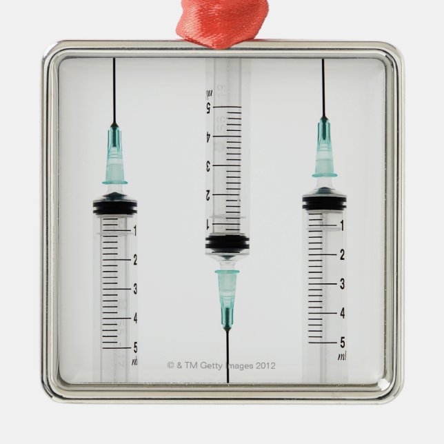 Syringes 3 metal tree decoration (Front)