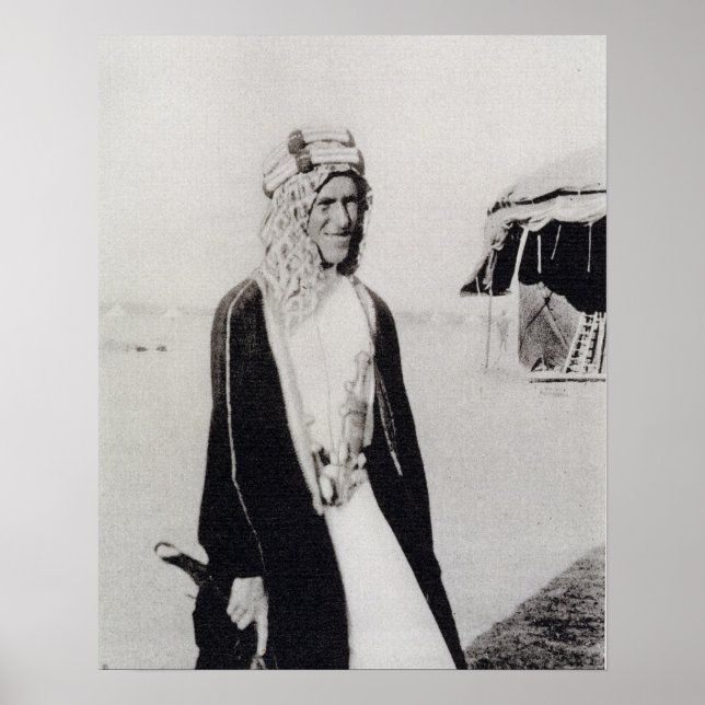 T. E. Lawrence in Arab Dress (b/w photo) Poster (Front)