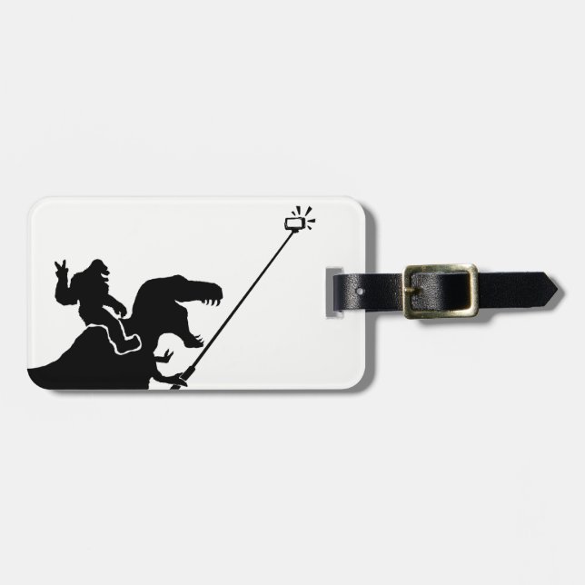 T-rex & bigfoot selfie luggage tag (Front Horizontal)