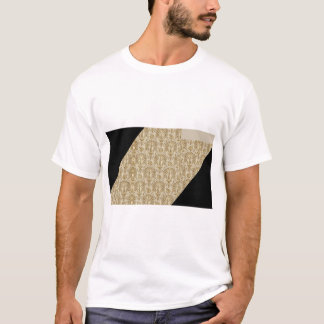 T-Shirt Fimiliar Pattern