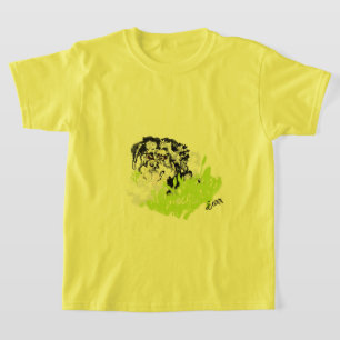 T-shirt : Playing Out Doors
