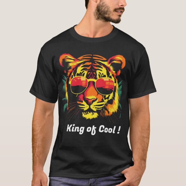 T-Shirt with cool lion head with glasses (Front)