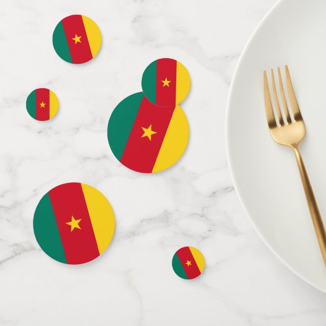 Table confetti with flag of Cameroon (Group)