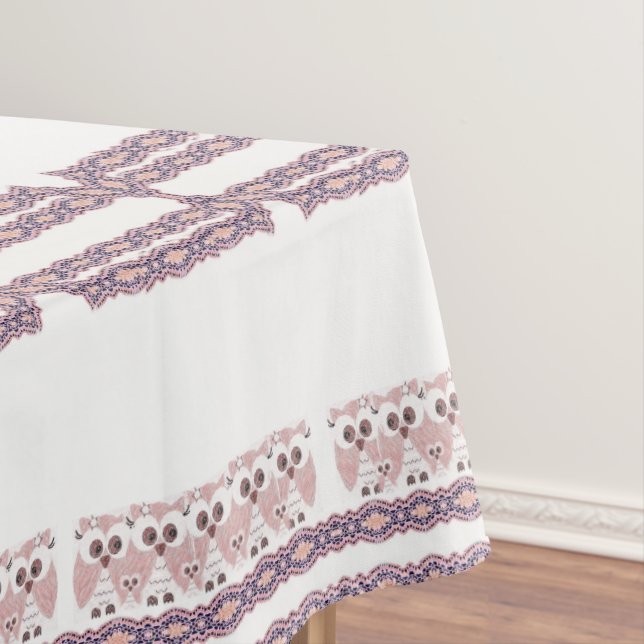 Tablecloth Owl (In Situ)