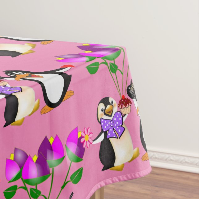 Tablecloth Valentine's Day Penguin Hearts (In Situ)
